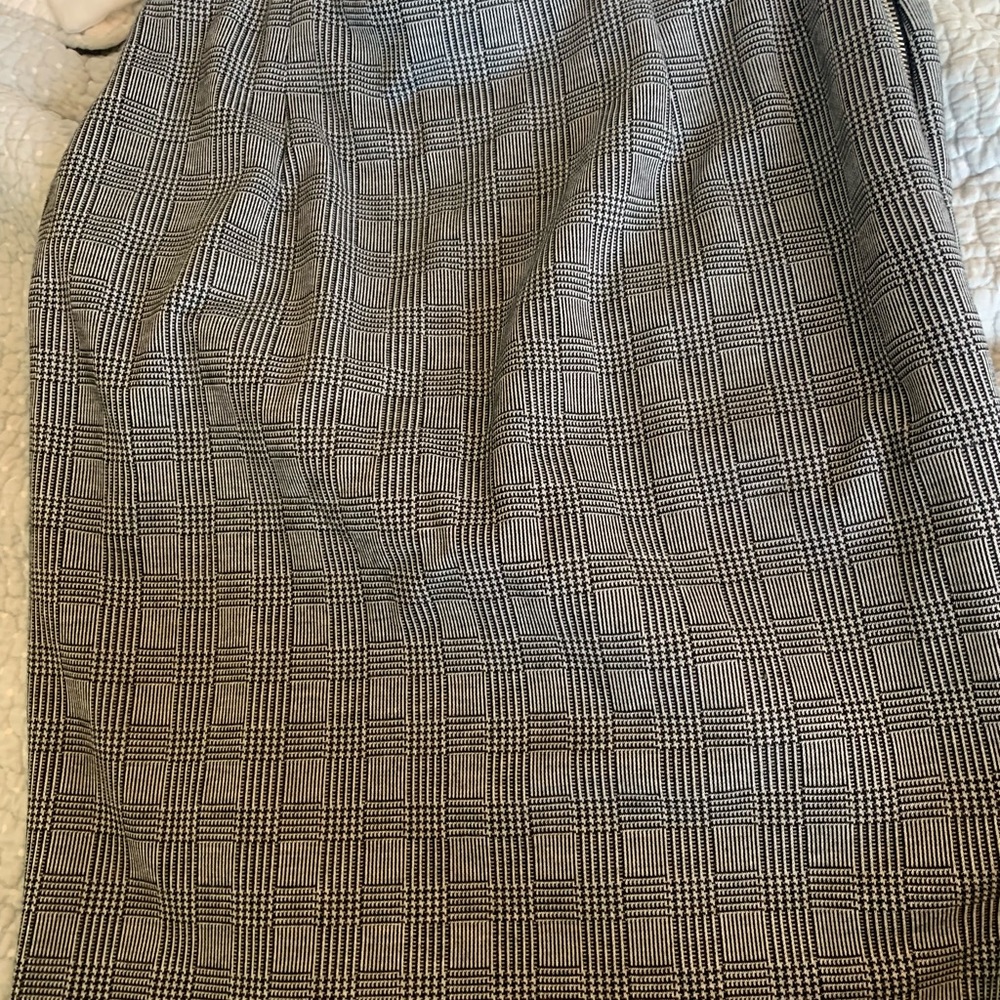 Vince camuto skirt